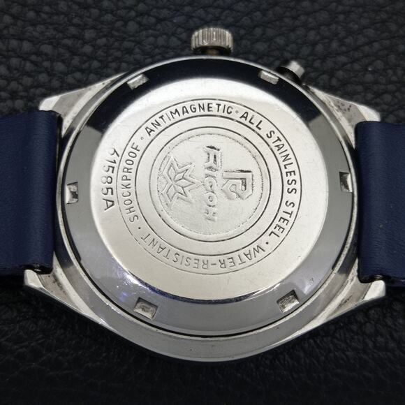 Vintage 1974 Ricoh Automatic Mens Silver Watch W/daydate & Blue accents - Picture 8 of 10